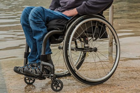Menschen mit Behinderung treffe die Mindestsicherungs-Kürzung besonders hart, so Diakonie-Direktorin Maria Katharina Moser. Foto: pixabay/stevepb