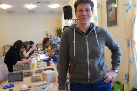 Isabella Krapf organisiert Bastelnachmittage zugunsten des Hauses Rossauer Lände