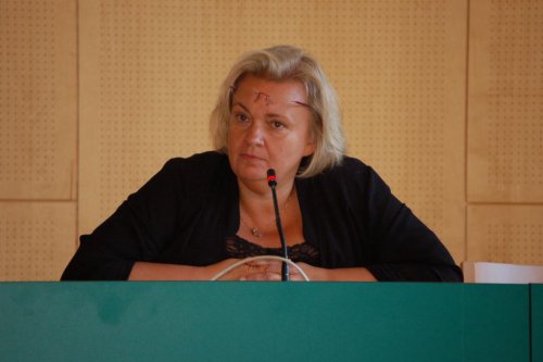 Assoz.-Prof. MMag. Dr. Regina Polak lehrt an der  Katholisch-Theologischen Fakultät Wien.
