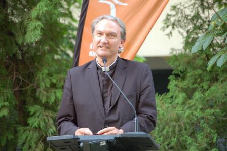 Bischofsvikar Dariusz Schutzki.
