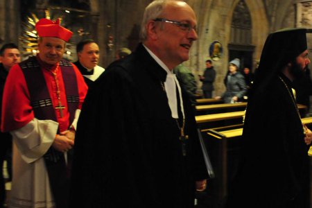 Substantielle Fortschritte im Verhältnis der Kirchen zueinander mahnt der Wiener Theologe Ulrich H.J. Körtner ein. Im Bild Kardinal Christoph Schönborn, Bischof Michael Bünker und Metropolit Arsenios Kardamakis bei einem ökumenischen Gottesdienst in Wien.
