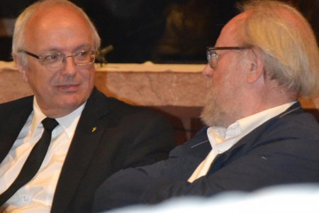   Bei der Langen Nacht der Kirchen: Michael Bünker im Gespräch mit dem früheren Präsidenten des Deutschen Bundestags, Wolfgang Thierse.