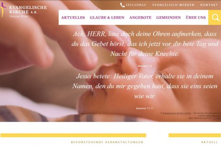 Ein schlankes Menü und die Tageslosung werden Sie ab nun immer oben auf der Startseite begrüßen. (c) Barbara Köhler/Ast und Nebel Zu sehen ist der obere Teil der Startseite der neuen Homepage: Die Tageslosung vom 26.3.2016 und das Menü vor einem großen Aufmacherbild, das ein Säuglingsgesicht zeigt und eine Erwachsenenhand, die die Nase des Säuglings berührt.
