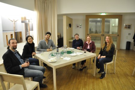 Gemütliches Beisammensein in der Wiener Superintendentur