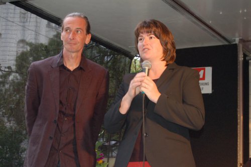s´Häferl-Leiter Norbert Karvanek begrüßte Stadtdiakonie-Geschäftsführerin Jitka Zimmermann.
