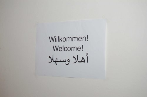 ... auch für Flüchtlinge. Eine 15-köpfige Familie aus Syrien hat ein Notquartier in den Gemeindesälen in der Lindengasse gefunden.
