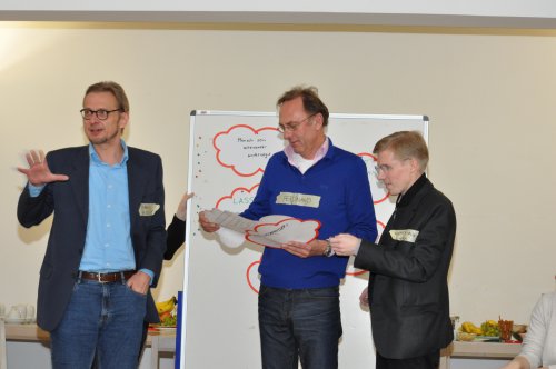 In Vierergruppen werden Werbeslogans erarbeitet