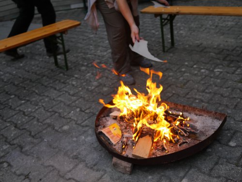 Hält die Flammen am Lodern: Petra Mandl