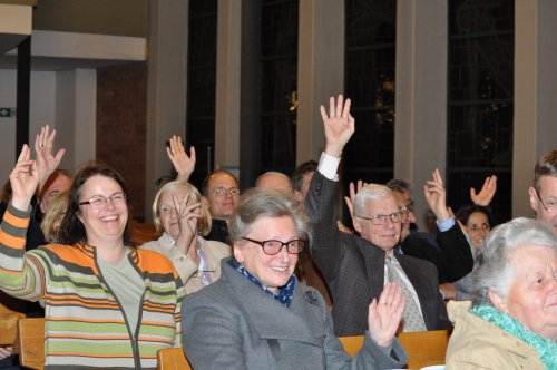 Umfrage unter den Gästen: Wer hat einen Religionsunterricht besucht?