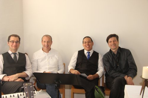 Impressionen aus dem Festgottesdienst - das Snow Owl Team