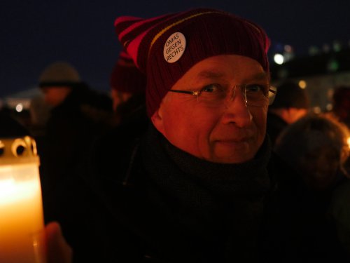 Die Bewegung &quot;Omas gegen Rechts&quot; hat viele Sympathisanten