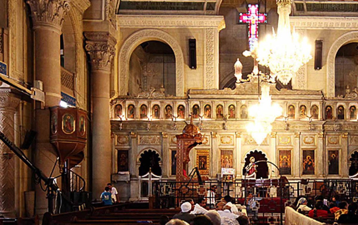 Vor der koptischen St. Markus-Kathedrale in Alexandria hat einer der furchtbaren Anschläge gegen Kopten in Ägypten stattgefunden. Foto: wikimedia/Roland Unger Vor der koptischen St. Markus-Kathedrale in Alexandria hat einer der furchtbaren Anschläge gegen Kopten in Ägypten stattgefunden. Foto: wikimedia/Roland Unger