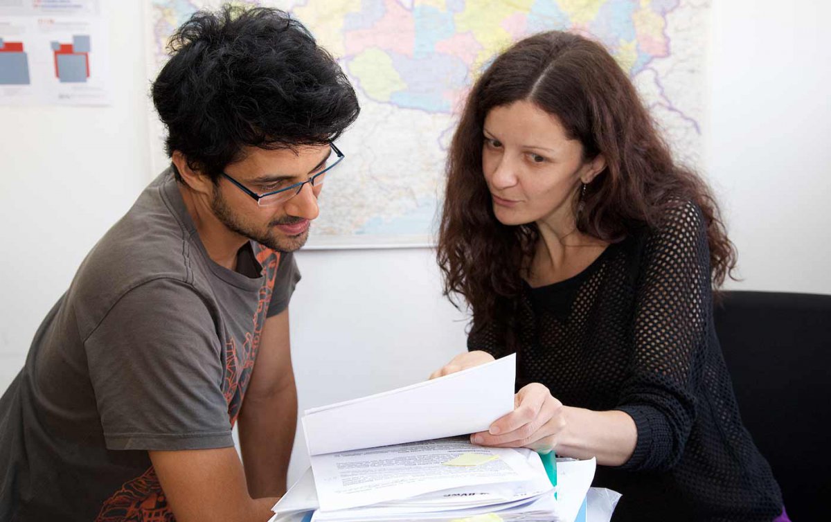 "Beliebt, engagiert und integriert - und trotzdem abgeschoben" - Das Kirchenpresbyterium kritisiert die Abschiebepraxis von Fremden. Foto: Diakonie/N. Meister "Beliebt, engagiert und integriert - und trotzdem abgeschoben" - Das Kirchenpresbyterium kritisiert die Abschiebepraxis von Fremden. Foto: Diakonie/N. Meister
