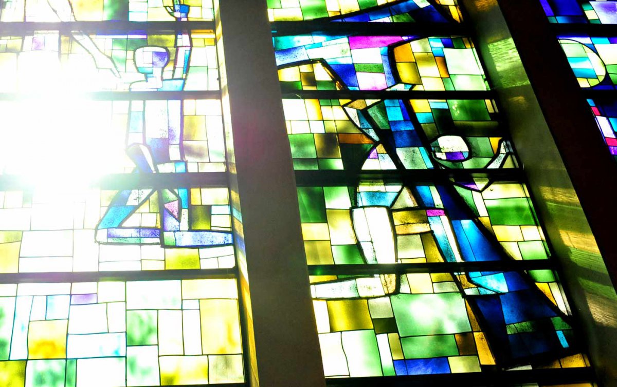 Ostern - Fest der Auferstehung, Sieg des Lebens. Im Bild ein Motiv aus der evangelischen Kirche in Wien-Neubau. Foto: epd/Uschmann Ostern - Fest der Auferstehung, Sieg des Lebens. Im Bild ein Motiv aus der evangelischen Kirche in Wien-Neubau. Foto: epd/Uschmann