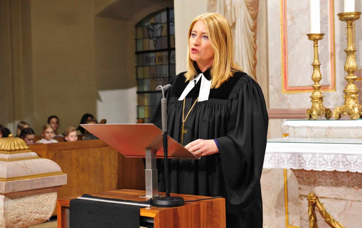 Zeigte sich &quot;stolz und erfreut&quot; über ihre Wahl in den Rat der Gemeinschaft evangelischer Kirchen in Europa (GEKE): Oberkirchenrätin Ingrid Bachler, hier auf einem Archivbild. Foto: epd/M. Uschmann