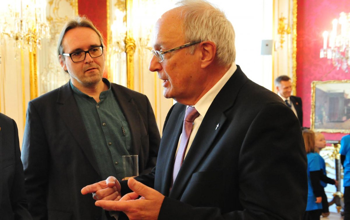 „Als Bischof bin ich besorgt, wenn ein Mitglied der Evangelischen Kirche, das sich für Geflüchtete und ihre Rechte einsetzt, durch Behörden eingeschüchtert wird&quot;, sagt Bischof Bünker. Foto: epd/Uschmann