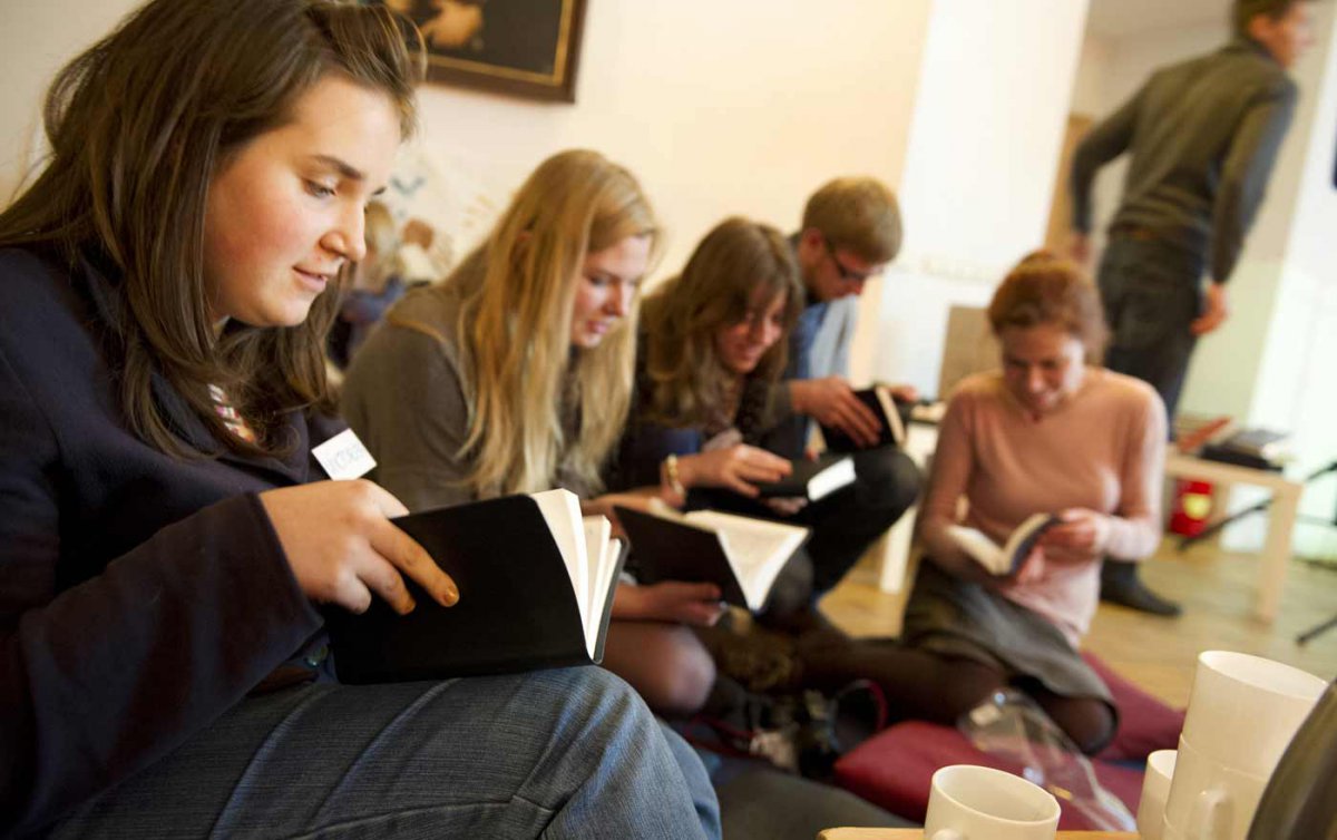 Der Bibel und ihrer Verbreitung widmen sich viele evangelische Pfarrgemeinden am Sonntag, 21. Oktober. Foto Dag Smemo Der Bibel und ihrer Verbreitung widmen sich viele evangelische Pfarrgemeinden am Sonntag, 21. Oktober. Foto Dag Smemo