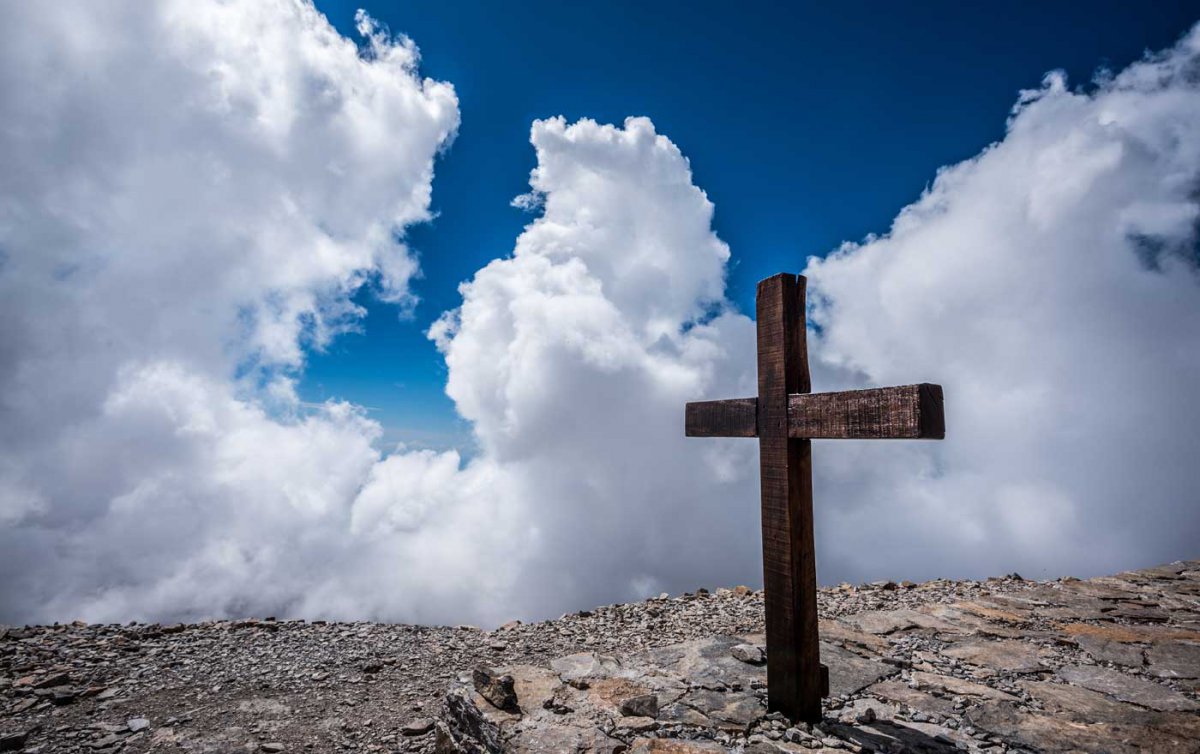 &quot;Das Kreuz ist das Zentrum des Heils, denn Gott erlöst und versöhnt uns mit sich durch den Kreuzestod Jesu.&quot; Foto: pxhere