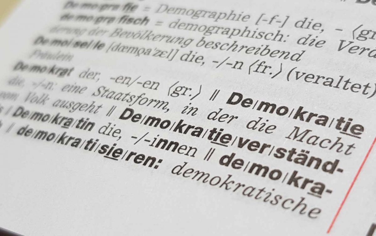 „Ein wohlgeordnetes politisches Gemeinwesen ist auch auf die moralische Integrität derer angewiesen, welche die Politik zu ihrem Beruf machen&quot;, schreibt Ulrich Körtner in seinem Gastbeitrag für evangelisch.de