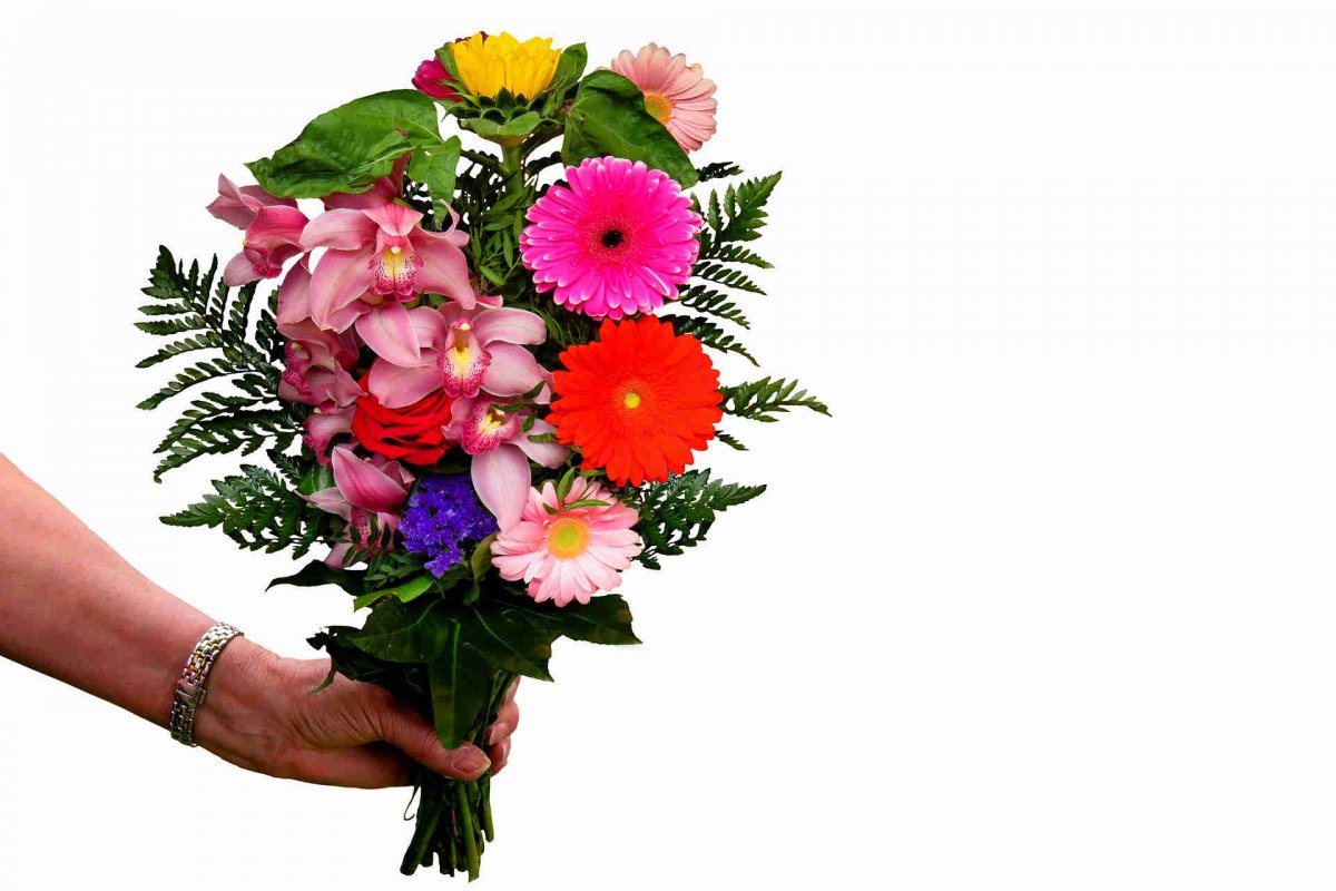 "Wie traurig wäre es um das Leben bestellt, bestünde es nur aus dem, was nötig ist. Keine Blumen mehr, keine schön gedeckten Tische, kein Lächeln und kein Dankeschön." Foto: pixabay "Wie traurig wäre es um das Leben bestellt, bestünde es nur aus dem, was nötig ist. Keine Blumen mehr, keine schön gedeckten Tische, kein Lächeln und kein Dankeschön." Foto: pixabay