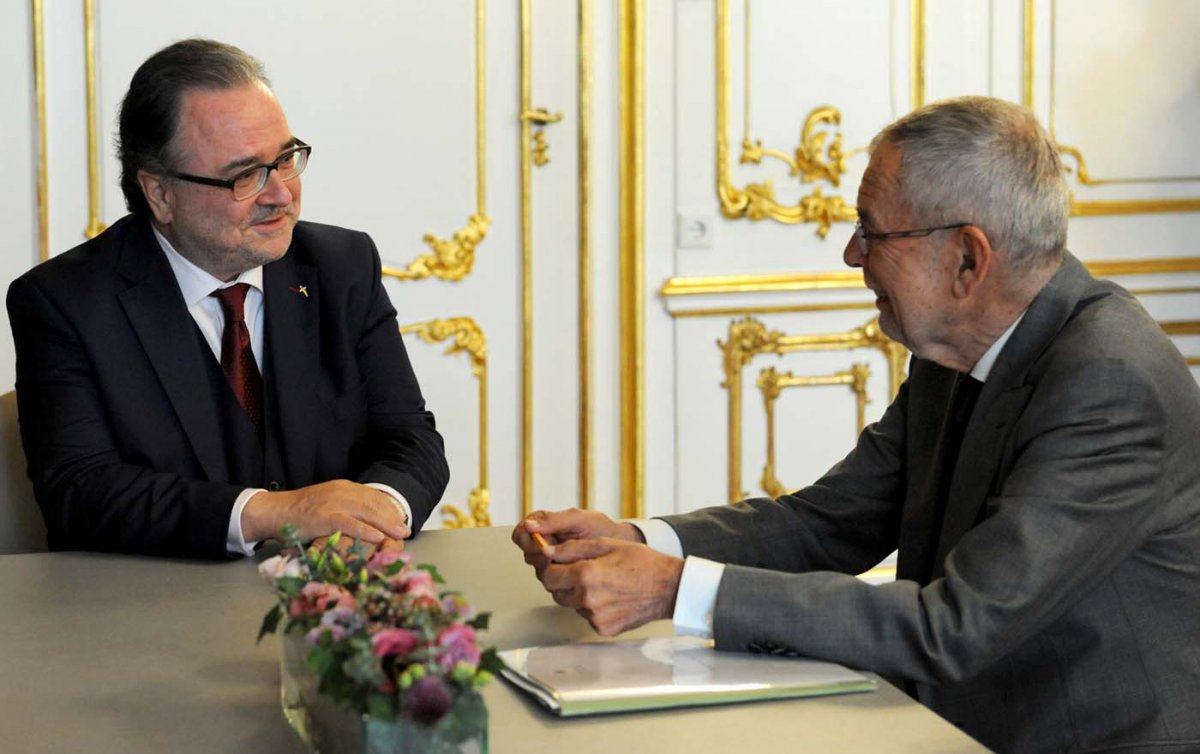 Klimawandel, Karfreitag und Kritik an der Abschiebepraxis von Lehrlingen: zentrale Themen beim Antrittsbesuch des neuen Bischofs Michael Chalupka bei Bundespräsident Alexander Van der Bellen. Foto: epd/ M. Uschmann Klimawandel, Karfreitag und Kritik an der Abschiebepraxis von Lehrlingen: zentrale Themen beim Antrittsbesuch des neuen Bischofs Michael Chalupka bei Bundespräsident Alexander Van der Bellen. Foto: epd/ M. Uschmann