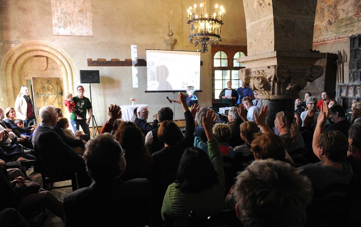 Rund 150 Gäste feierten das runde Jubiläum der bekannten Burg im Salzburger Lungau. Foto: epd/M. Uschmann Rund 150 Gäste feierten das runde Jubiläum der bekannten Burg im Salzburger Lungau. Foto: epd/M. Uschmann