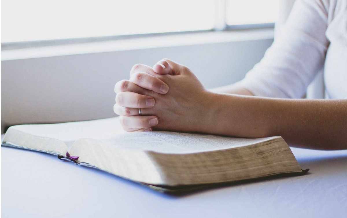 „Wir sind vereint im Gebet und in der Sorge – und auch in der Zusage Gottes, den Menschen beizustehen“, sagt Bischof Michael Chalupka. Foto: pixabay „Wir sind vereint im Gebet und in der Sorge – und auch in der Zusage Gottes, den Menschen beizustehen“, sagt Bischof Michael Chalupka. Foto: pixabay