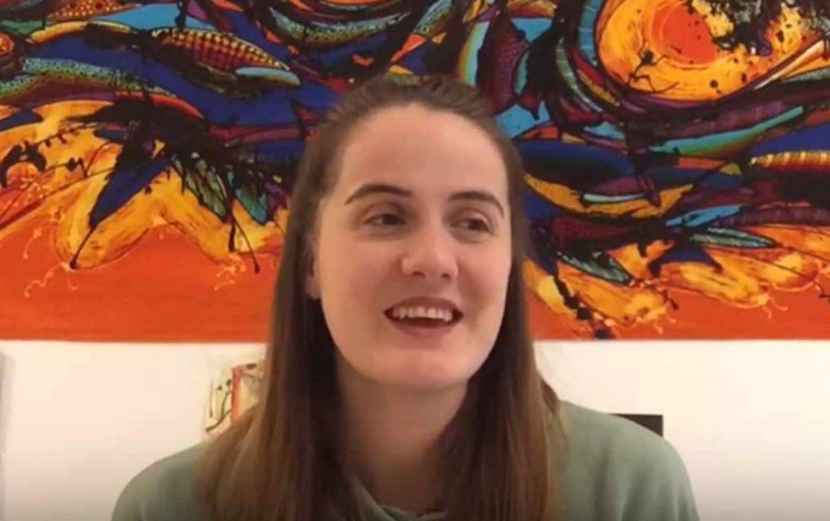 „Es gibt nichts besseres als die strahlenden Augen der Kinder, wenn du ihnen eine Geschichte erzählst, die sie interessiert“, sagt Sophie Ortner. Foto: Youtube „Es gibt nichts besseres als die strahlenden Augen der Kinder, wenn du ihnen eine Geschichte erzählst, die sie interessiert“, sagt Sophie Ortner. Foto: Youtube