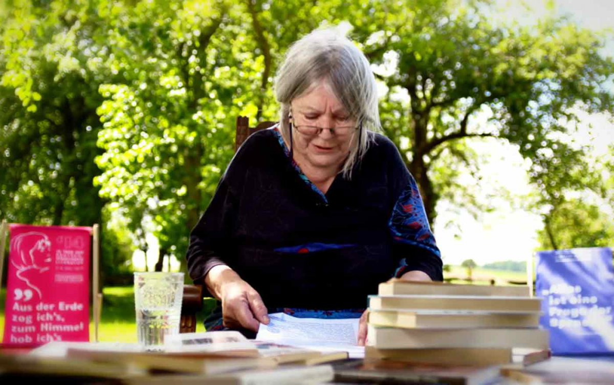 Gewinnerin Helga Schubert: Vor 40 Jahren schon eingeladen, von der DDR aber an der Ausreise gehindert. Foto: ORF/Screenshot Gewinnerin Helga Schubert: Vor 40 Jahren schon eingeladen, von der DDR aber an der Ausreise gehindert. Foto: ORF/Screenshot