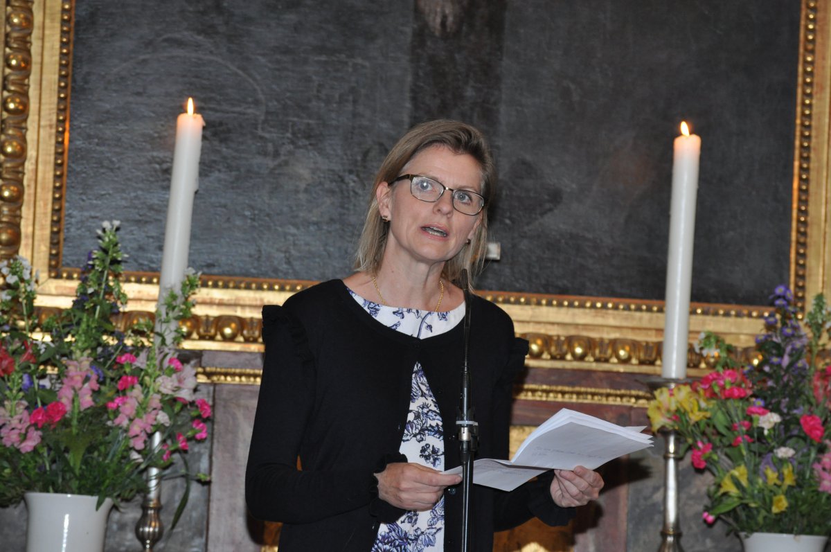 Die schwedische Botschafterin Helen Eduards in der Lutherischen Stadtkirche Die schwedische Botschafterin Helen Eduards in der Lutherischen Stadtkirche
